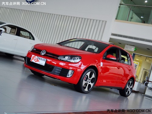引人夺目小钢炮 飞思对比高尔夫GTI