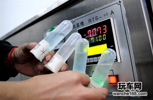 多款玻璃水抗冻性能评测对比