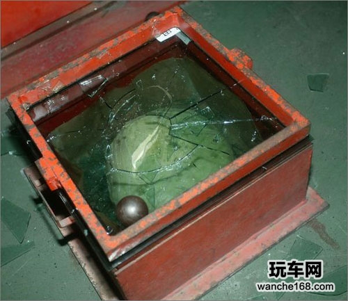 史上最凶狠的汽车防爆膜测试 