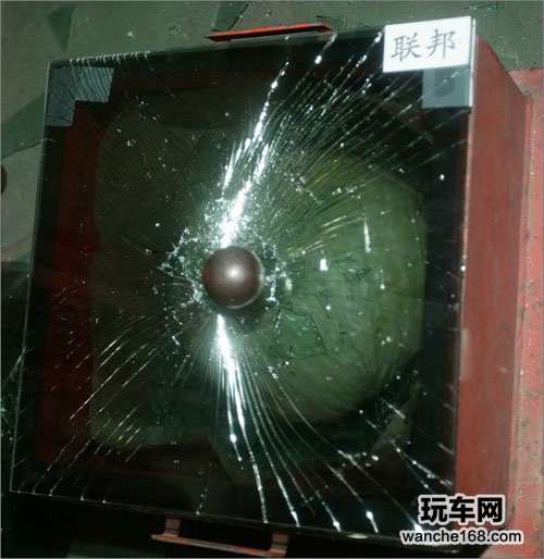 史上最凶狠的汽车防爆膜测试 