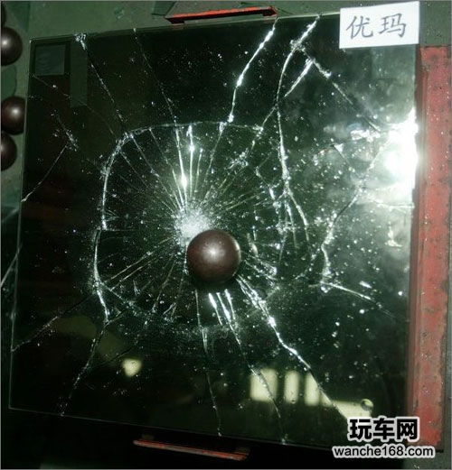 史上最凶狠的汽车防爆膜测试 