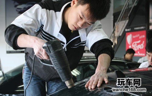 车主们要注意 冬季贴膜有讲究 