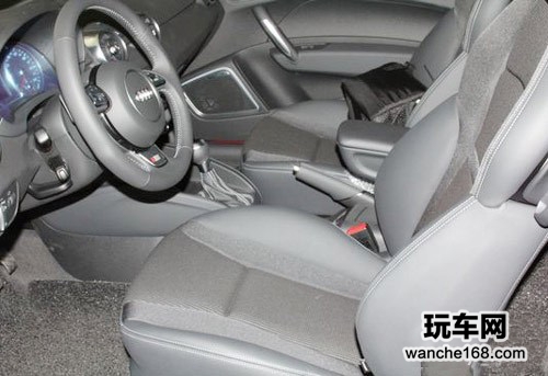 冬季汽车方向盘套选购技巧