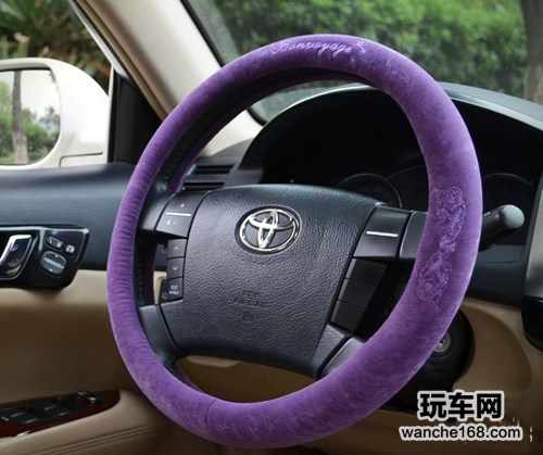 冬季汽车方向盘套选购技巧