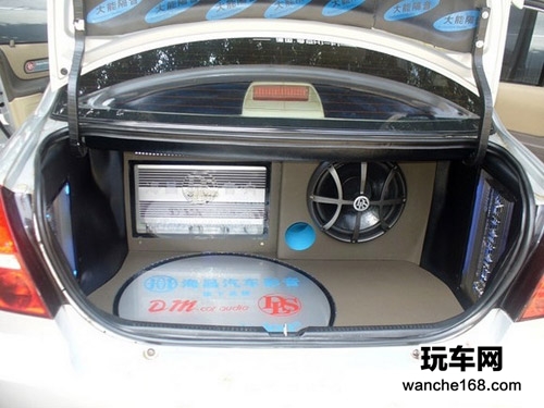 海马福美来改装丹麦丹拿汽车音响
