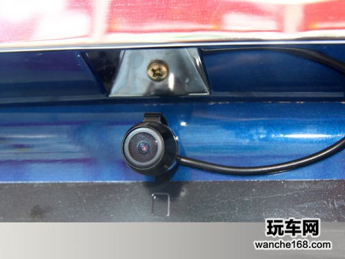 五款倒车雷达功能大比拼 谁才是赢家