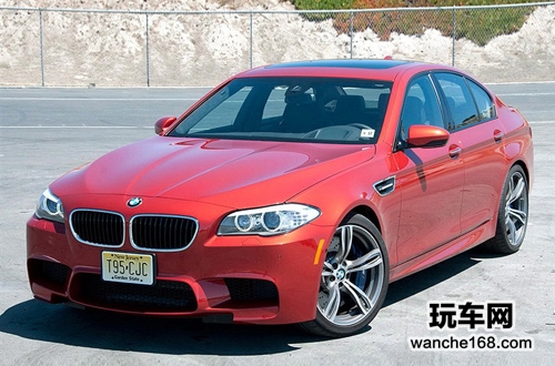 以品质论英雄 宝马新m5贴圣罗车膜