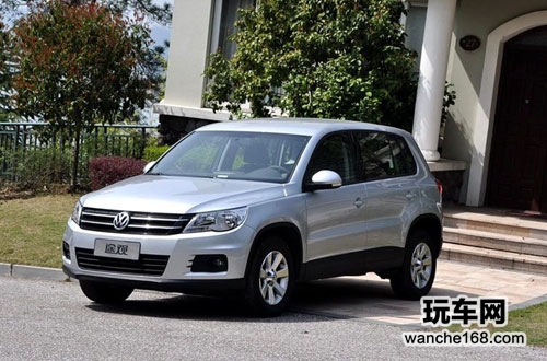 出行没压力 大众途观贴雷朋汽车贴膜