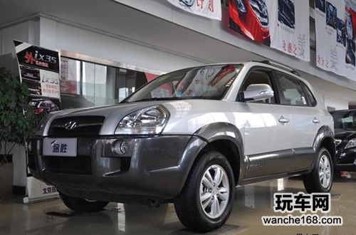 贴膜不能缺 现代途胜贴雷朋太阳膜