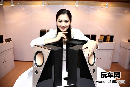 惠威10款新品亮相2012广州高级音响展