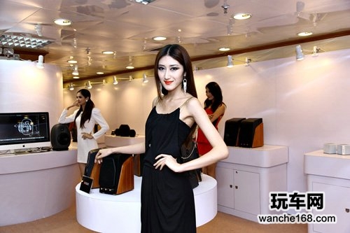 惠威10款新品亮相2012广州高级音响展