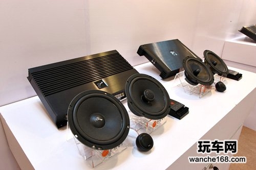 惠威10款新品亮相2012广州高级音响展