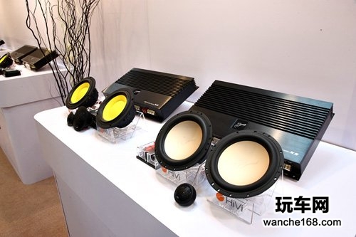 惠威10款新品亮相2012广州高级音响展