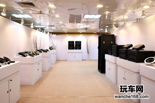 惠威10款新品亮相2012广州高级音响展
