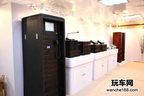 惠威10款新品亮相2012广州高级音响展