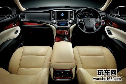 新一代丰田皇冠最新优惠 主推混合动力