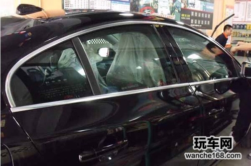 给汽车贴膜不分季节 冬季也应贴膜