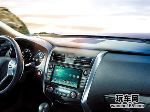 2013款天籁与专用路畅导航同步上市