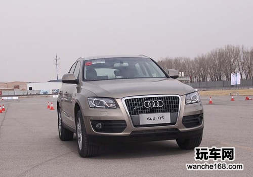 蓝钻隔热膜高调包围新款奥迪Q5