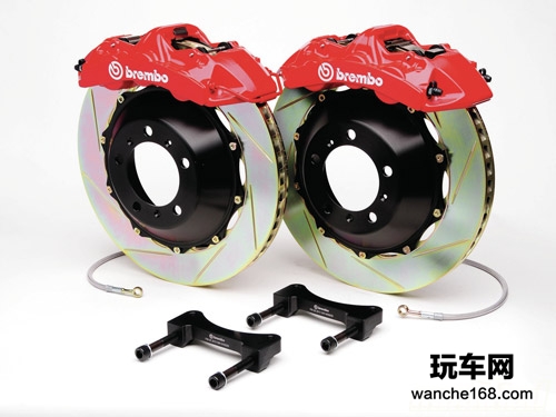 6活塞制动不二之选 brembo刹车系统