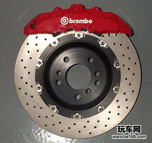 6活塞制动不二之选 brembo刹车系统