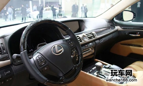 雷克萨斯LS600HL豪华竹木汽车内饰