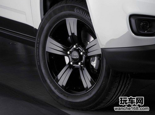 Jeep蛇形珍藏版上市 中国风更极致