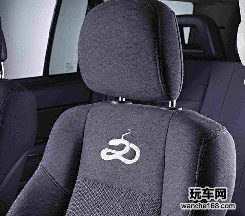Jeep蛇形珍藏版上市 中国风更极致