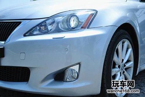 雷克萨斯IS300氙气大灯造型评测