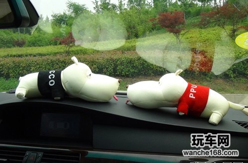 如何解决奔驰E级机油漏油车内异味