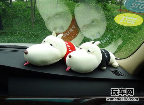 如何解决奔驰E级机油漏油车内异味