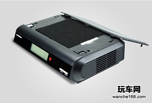 如何解决奔驰E级机油漏油车内异味