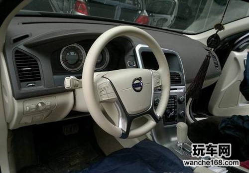沃尔沃XC60无损升级思普汽车音响