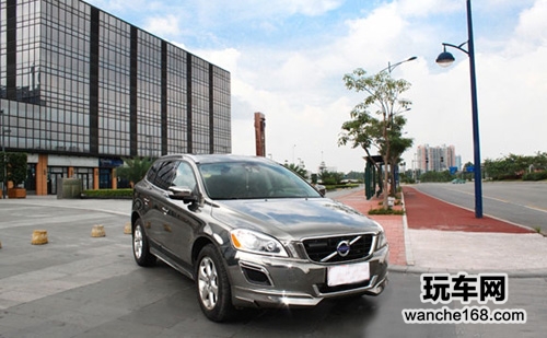 沃尔沃xc60全车贴电镀改色膜 