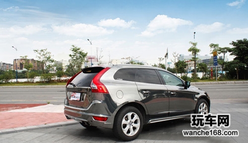 沃尔沃xc60全车贴电镀改色膜 