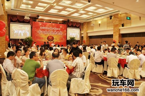 深圳恒晨电器喜迎十四周年华诞