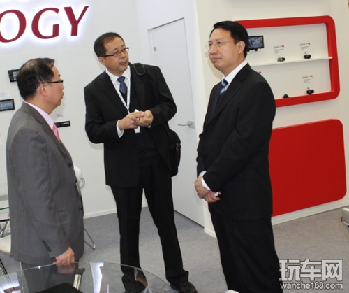 华阳集团完美收官俄罗斯国际消费品展