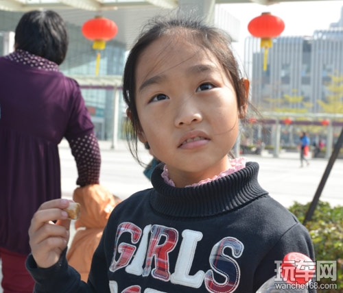 保千里员工子女来深与爸妈相聚