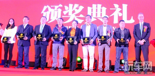 华阳获最佳供应商和十大品牌两项大奖