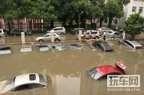 暴雨来袭 雨季用车注意事项汇总