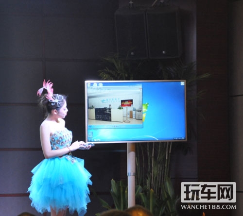 保千里新品发布暨商显高峰论坛完美收官