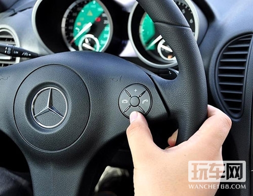 雾霾天气谨慎出行 开车四个注意事项