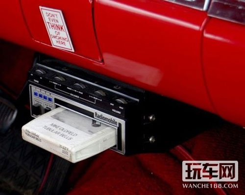 车载系统发展史：从收音机到Carplay