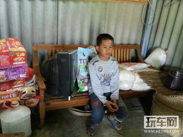 凌度车友献爱心，公益活动送温暖