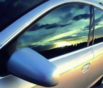 汽车玻璃高科技 安全防护是第一